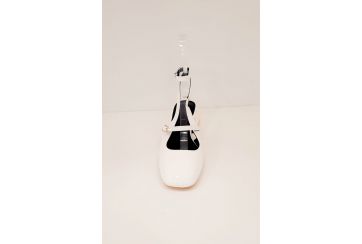 Open back décolleté in shiny faux leather with ankle strap - WHITE