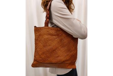 Washed leather bag hand-woven on both sides. Handcrafted made in Italy - CUOIO