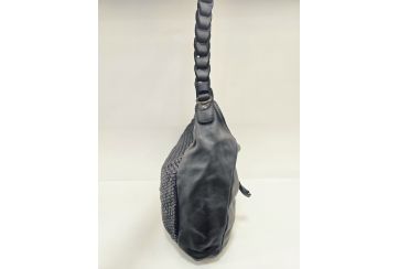 Hand-woven washed leather bag with long machined handle - BLACK
